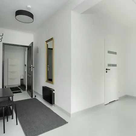 Spacious House With Balcony Ideal For Families By Renters בית נופש *