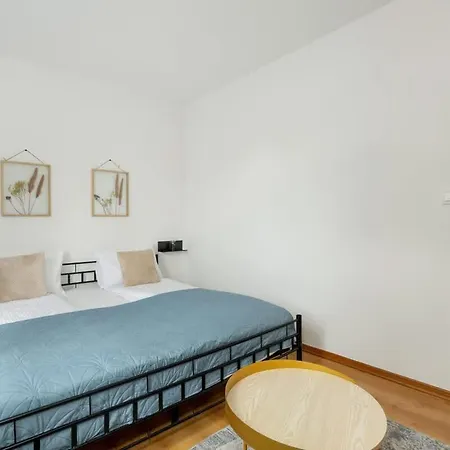Spacious House With Balcony Ideal For Families By Renters * פוזנן