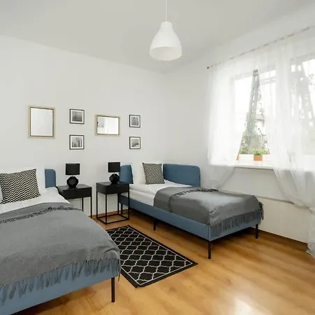 Dom wakacyjny Spacious House With Balcony Ideal For Families By Renters Poznań