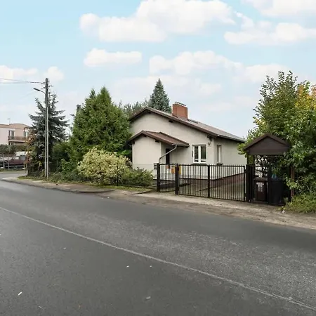 Spacious House With Balcony Ideal For Families By Renters Holiday home *