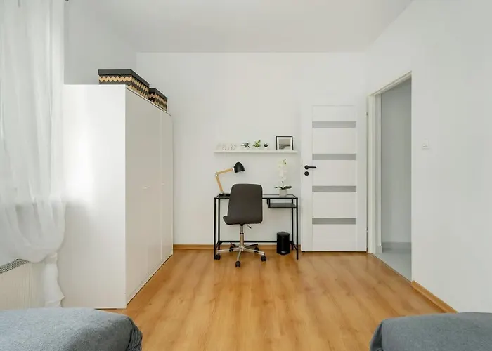 Holiday home Spacious House With Balcony Ideal For Families By Renters