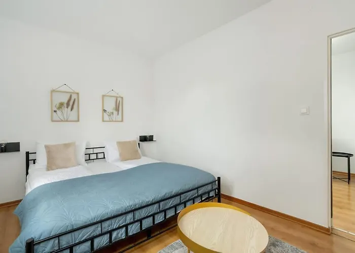 Spacious House With Balcony Ideal For Families By Renters * Poznan