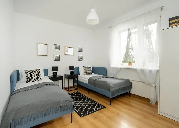 Dom wakacyjny Spacious House With Balcony Ideal For Families By Renters Poznań